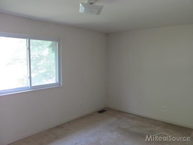 20144 15 Mile Road, Unit 197 Clinton Township, MI 48035 - Photo 11 of 26 31223921-10.JPG