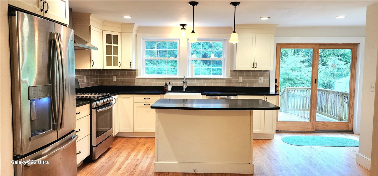 345 Joslin Road Burrillville, RI 02826 - Photo 6 of 15