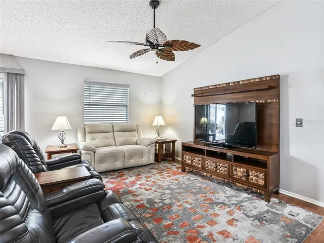 $294,900 | 444 Hildalgo Drive, The Villages, FL 32159