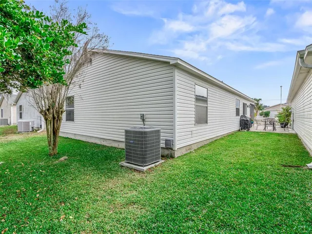 $294,900 | 444 Hildalgo Drive, The Villages, FL 32159