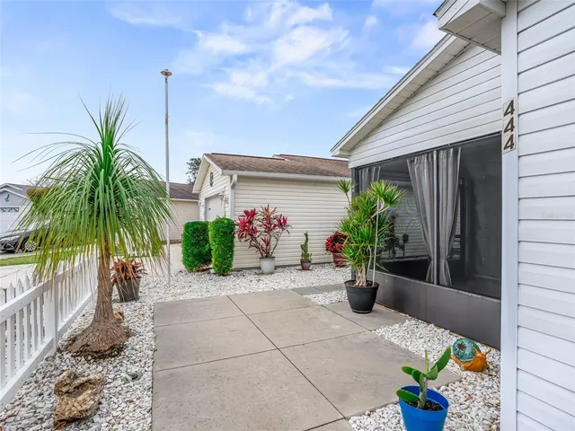 $294,900 | 444 Hildalgo Drive, The Villages, FL 32159