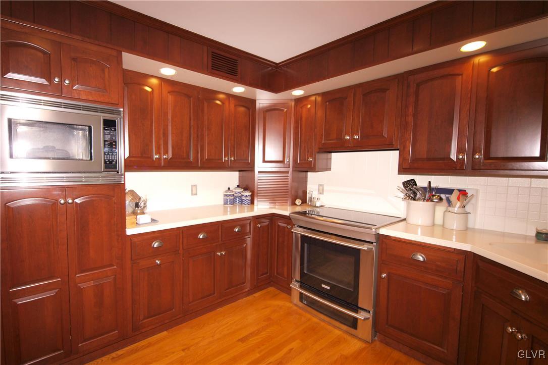 3896 Lilac Road Allentown, PA 18103 - Photo 11 of 42 Gallery Image 11