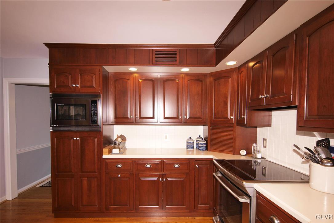 3896 Lilac Road Allentown, PA 18103 - Photo 12 of 42 Gallery Image 12
