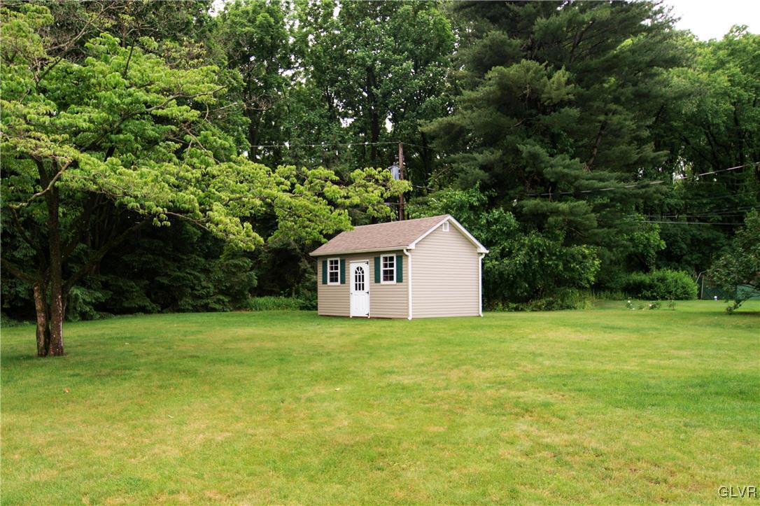 3896 Lilac Road Allentown, PA 18103 - Photo 35 of 42 Gallery Image 35