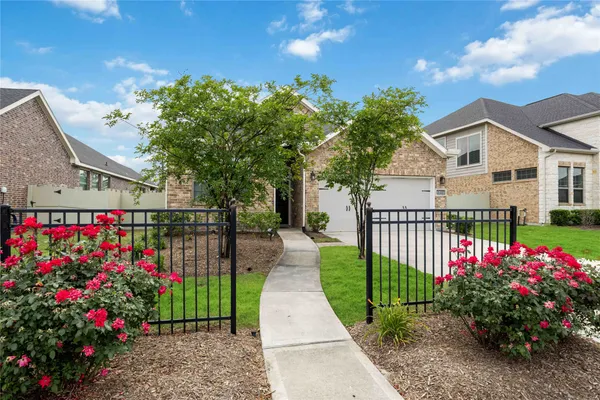 $365,000 | 9816 Preserve Way, Conroe, TX 77385