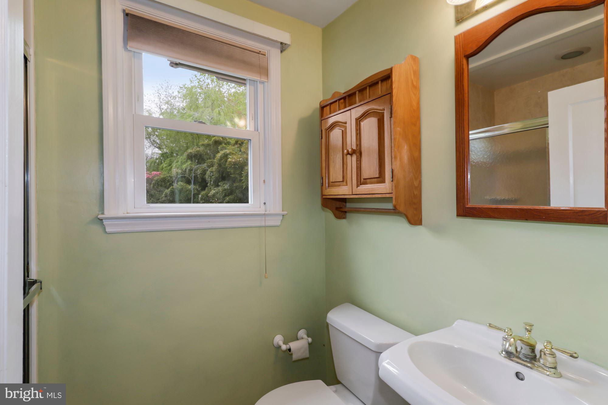 2623 Radcliffe Road Broomall, PA 19008 - Photo 12 of 24 First floor full bath