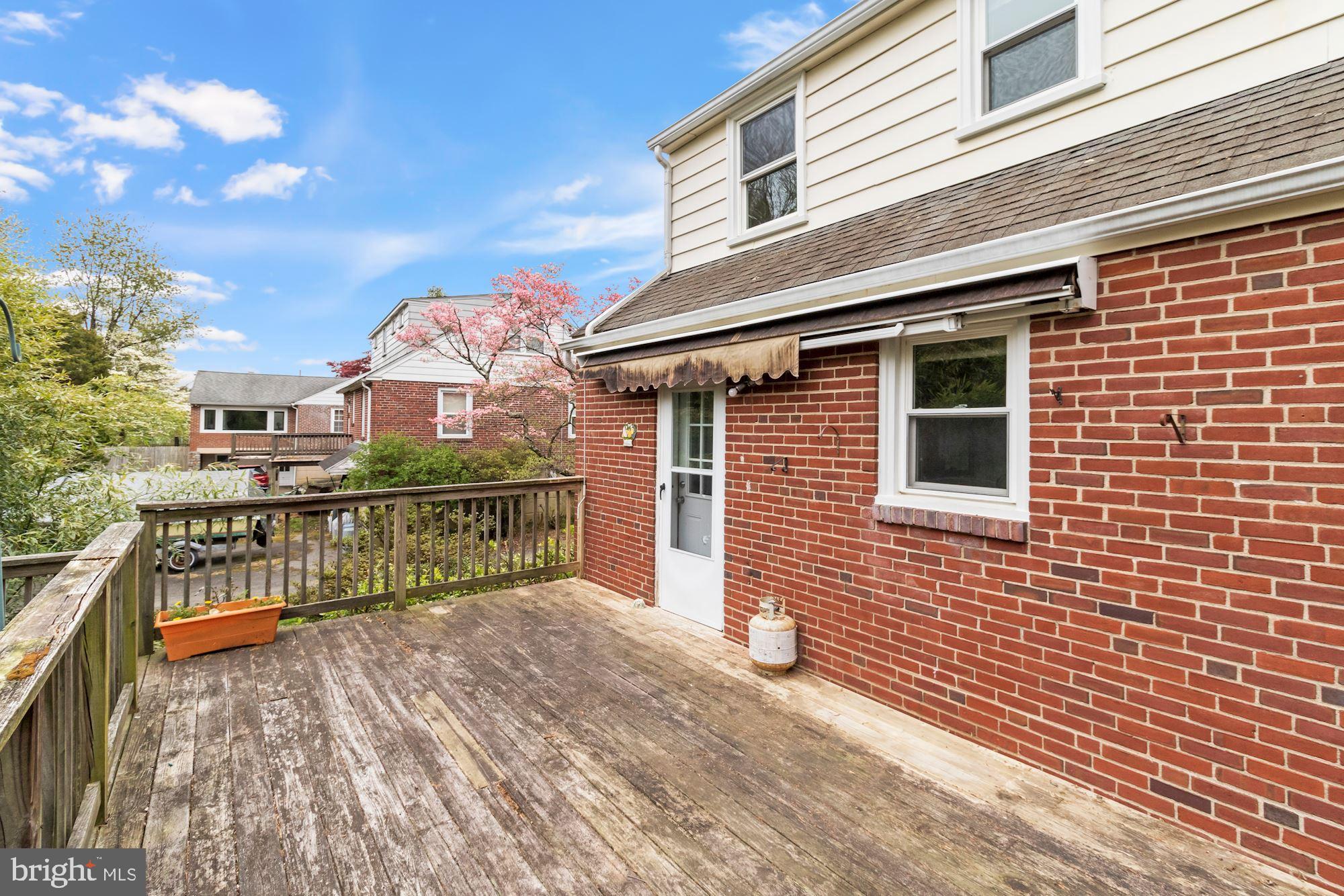 2623 Radcliffe Road Broomall, PA 19008 - Photo 20 of 24 Deck