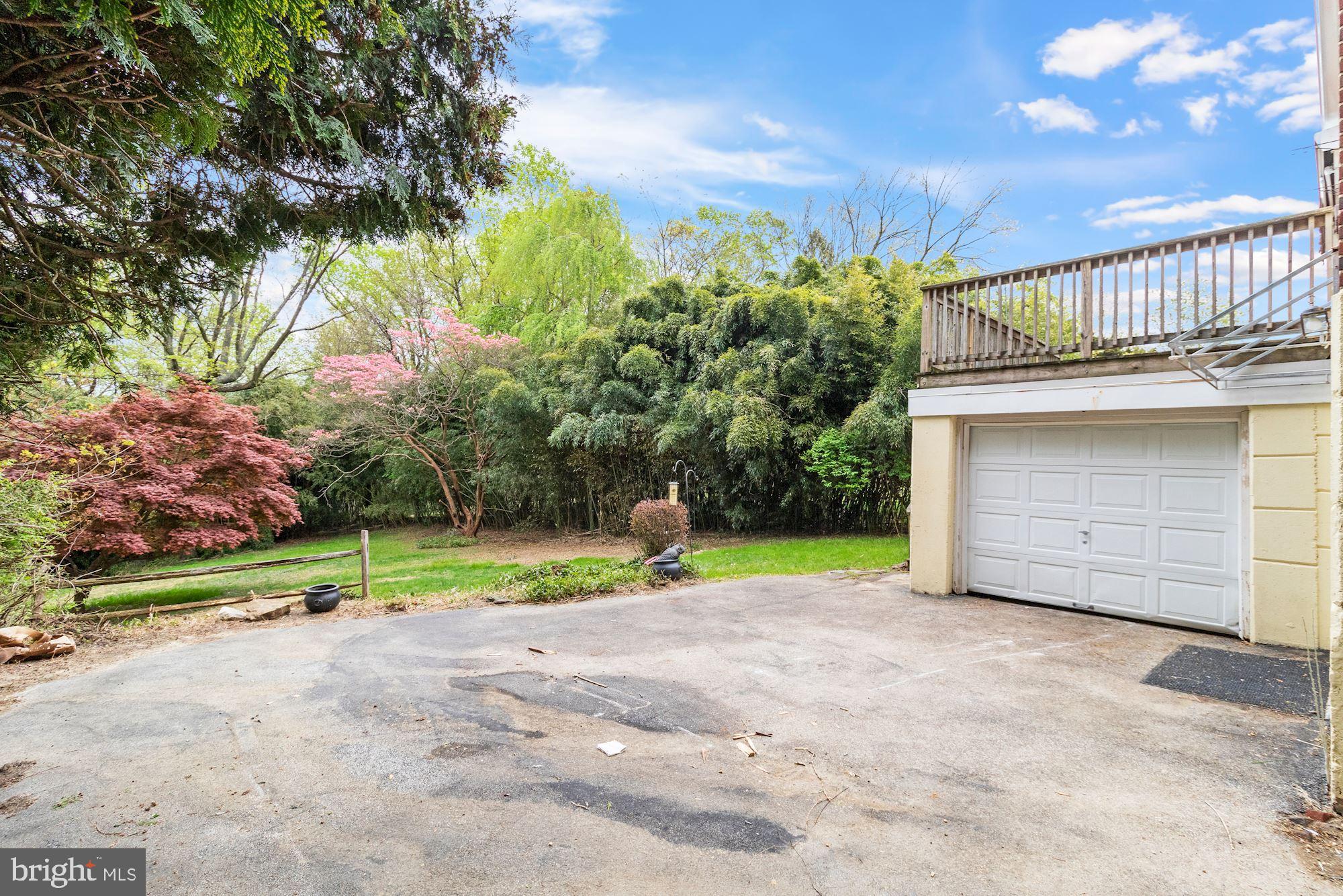 2623 Radcliffe Road Broomall, PA 19008 - Photo 21 of 24 Garage
