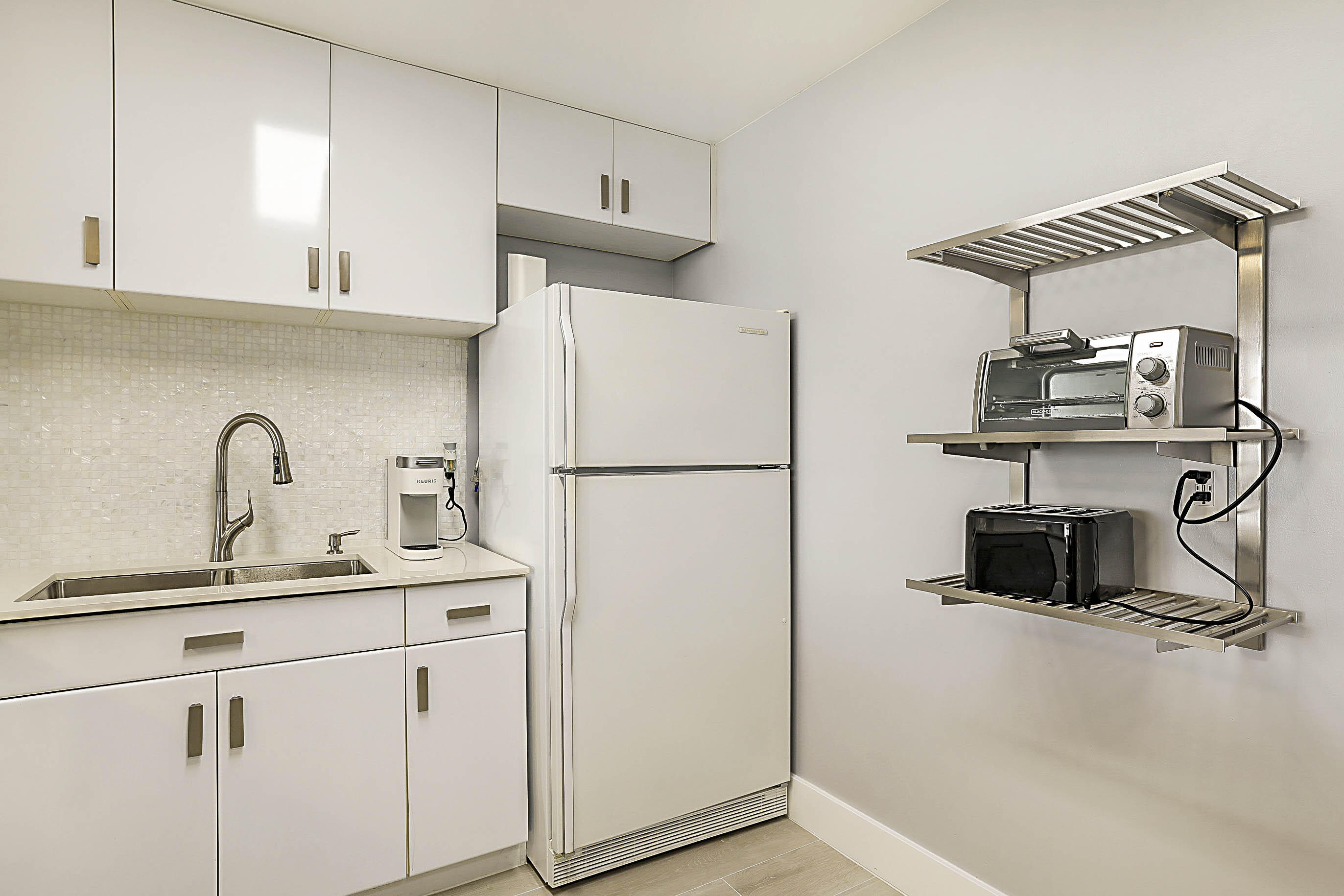 2121 North Ocean Boulevard, Unit 1103W Boca Raton, FL 33431 - Photo 18 of 55 Kitchen