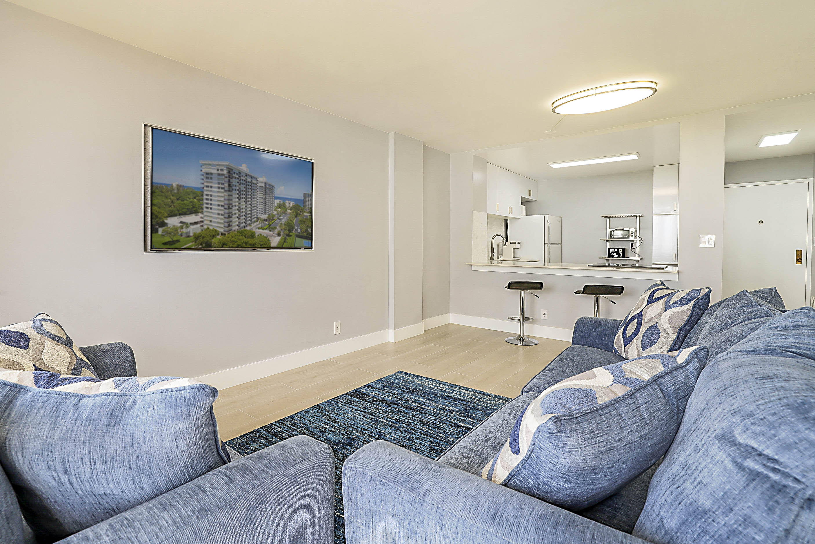 2121 North Ocean Boulevard, Unit 1103W Boca Raton, FL 33431 - Photo 7 of 55 Grand room