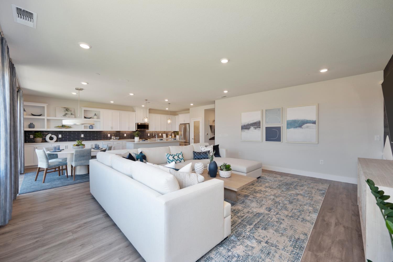 12074 Mircado Way Rancho Cordova, CA 95742 - Photo 14 of 57