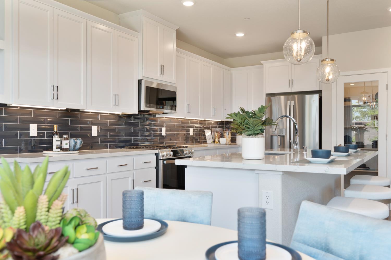12074 Mircado Way Rancho Cordova, CA 95742 - Photo 4 of 57