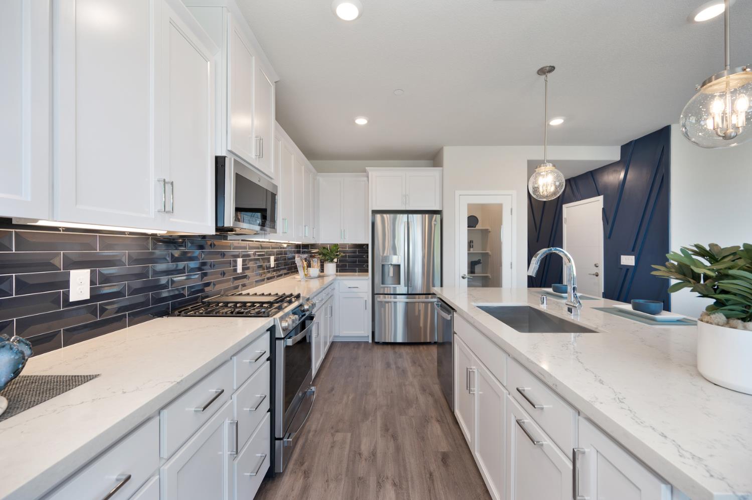 12074 Mircado Way Rancho Cordova, CA 95742 - Photo 7 of 57