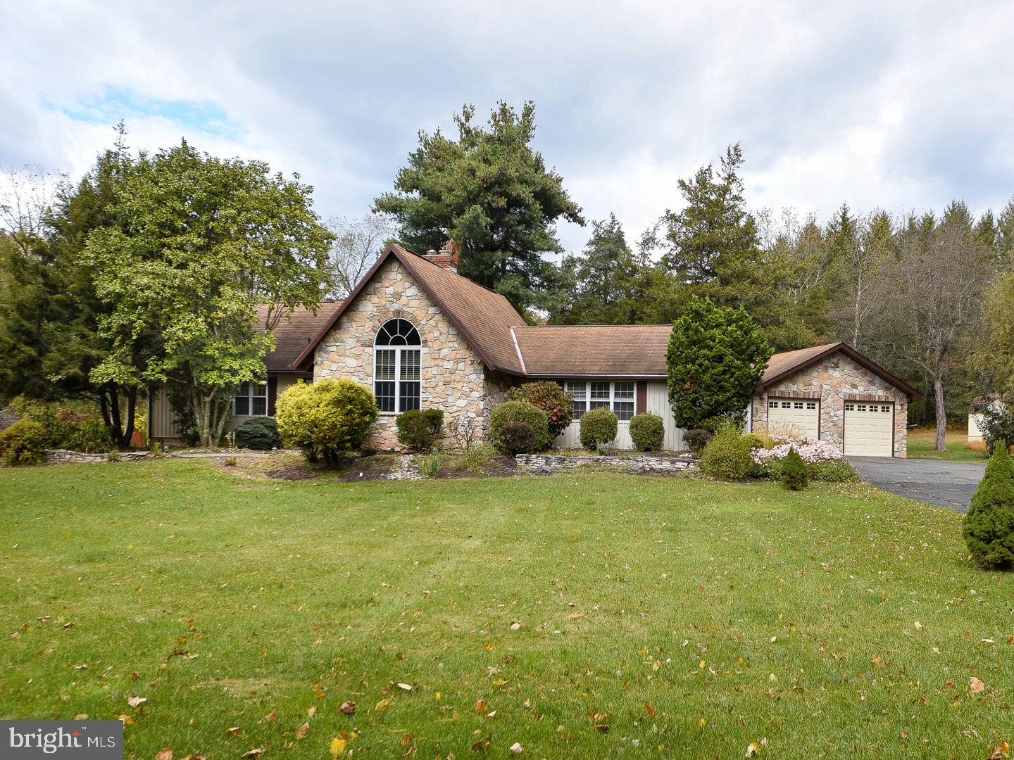 1457 Newman Road Pennsburg, PA 18073 - Photo 1 of 38 Gallery Image 1