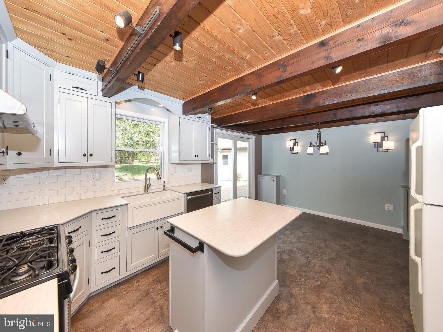 1457 Newman Road Pennsburg, PA 18073 - Photo 13 of 38 Gallery Image 13