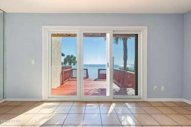 $2,100 | 6453 Oakshore Drive, Panama City, FL 32404