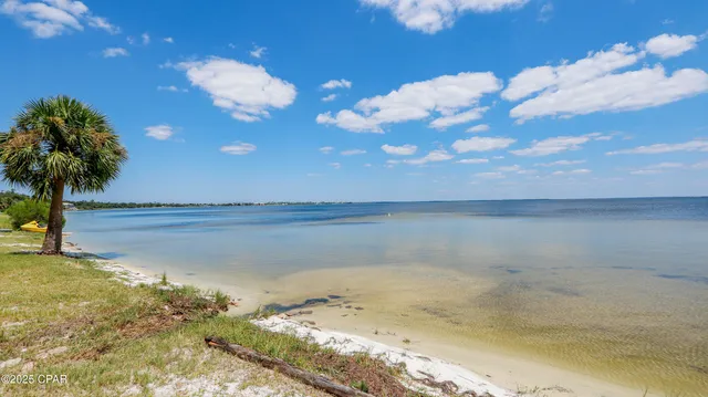 $2,100 | 6453 Oakshore Drive, Panama City, FL 32404