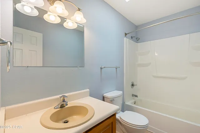 $2,100 | 6453 Oakshore Drive, Panama City, FL 32404