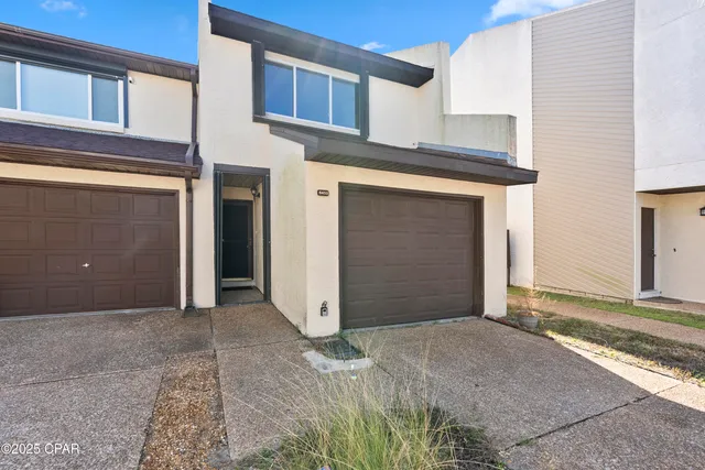 $2,100 | 6453 Oakshore Drive, Panama City, FL 32404