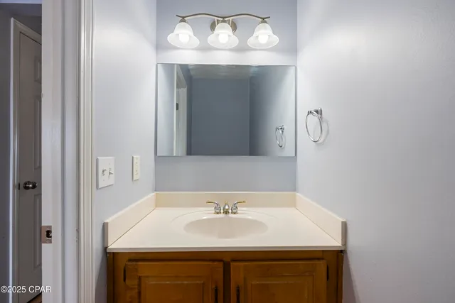 $2,100 | 6453 Oakshore Drive, Panama City, FL 32404