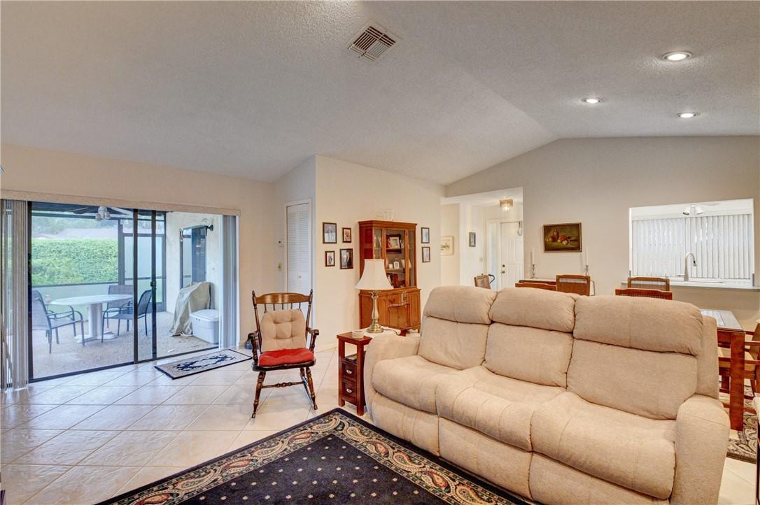 23437 Barlake Drive Boca Raton, FL 33433 - Photo 4 of 29 Photo 4