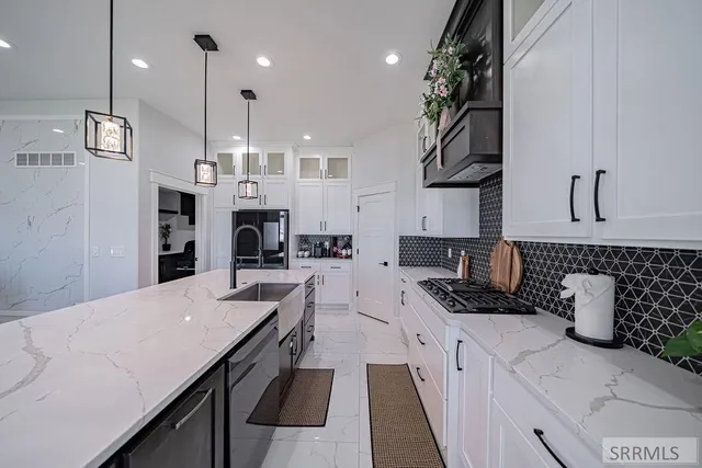 $749,900 | 834 East 1580 North, Shelley, ID 83274