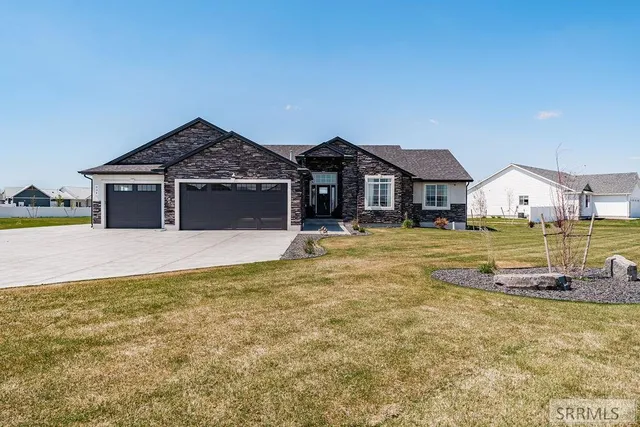 $749,900 | 834 East 1580 North, Shelley, ID 83274