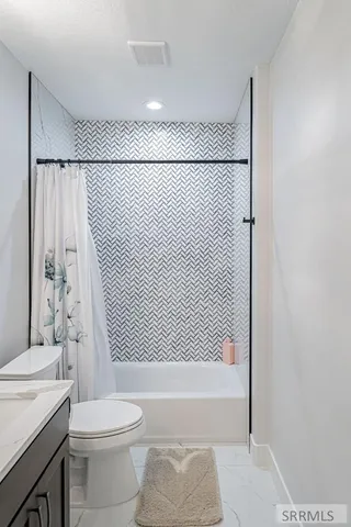 $749,900 | 834 East 1580 North, Shelley, ID 83274