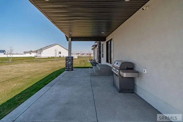 $749,900 | 834 East 1580 North, Shelley, ID 83274