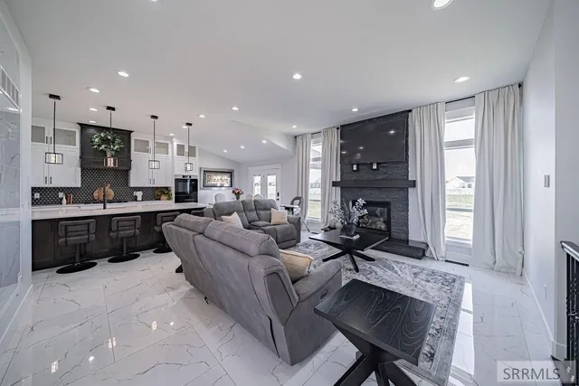 $749,900 | 834 East 1580 North, Shelley, ID 83274