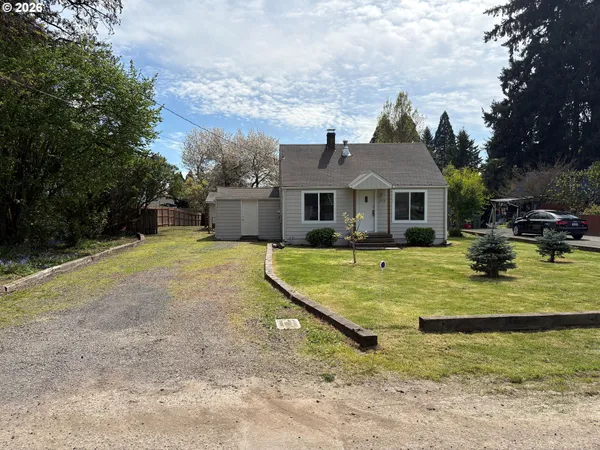 $319,900 | 200 Azalea Drive, Eugene, OR 97404