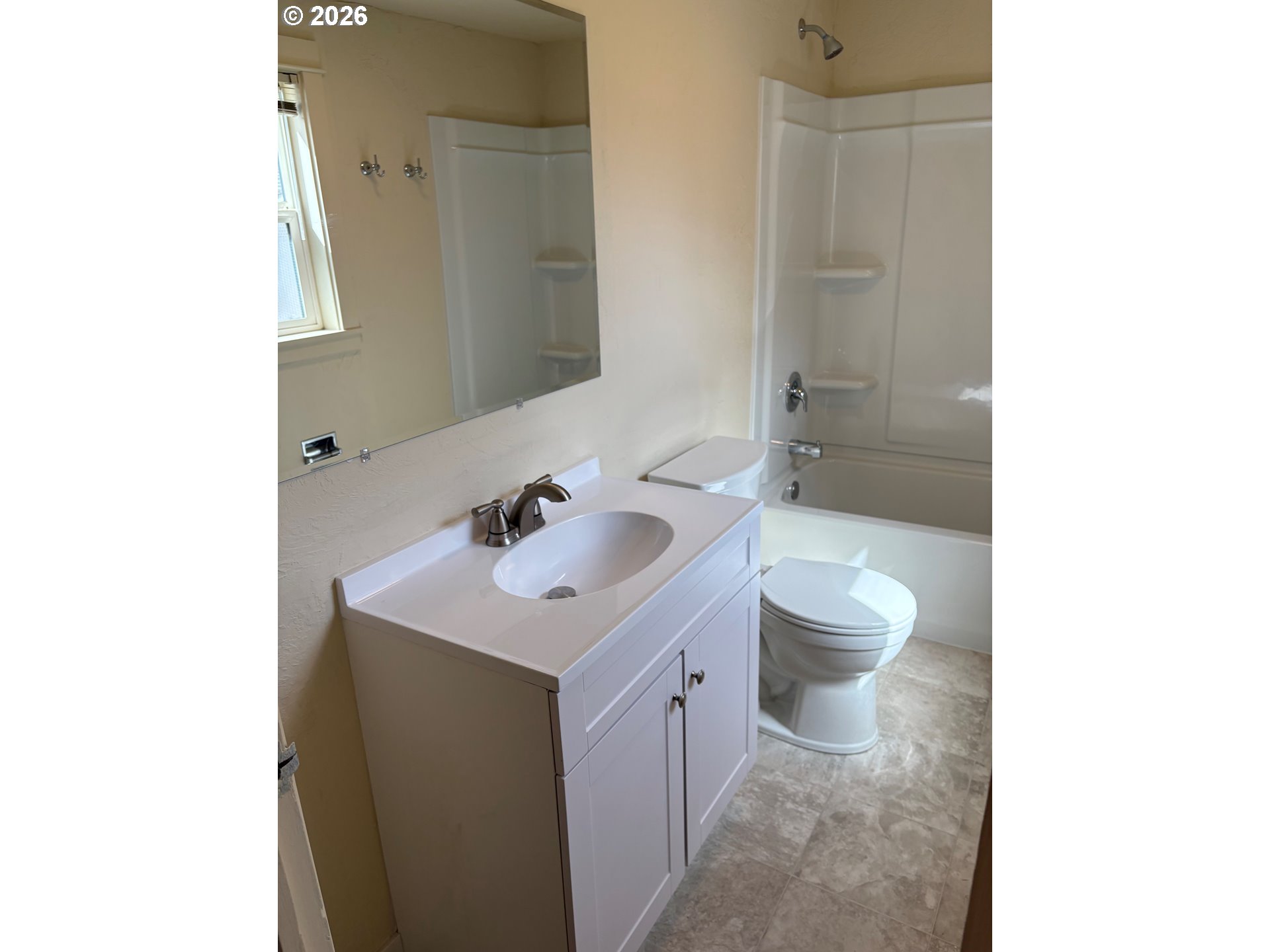 200 Azalea Drive Eugene, OR 97404 - Photo 12 of 27