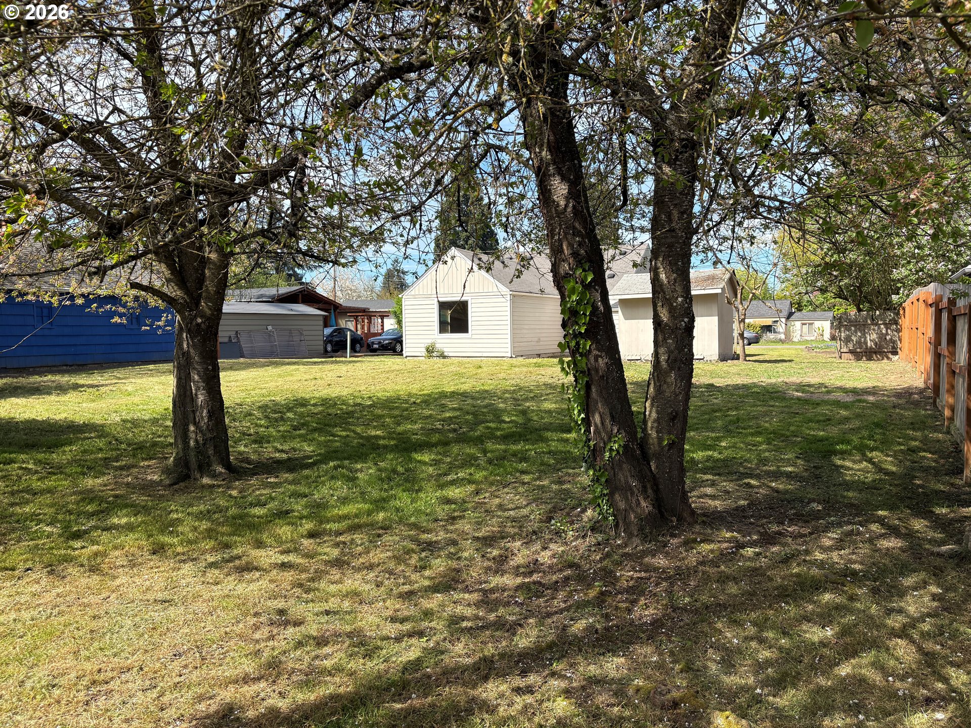 200 Azalea Drive Eugene, OR 97404 - Photo 20 of 27