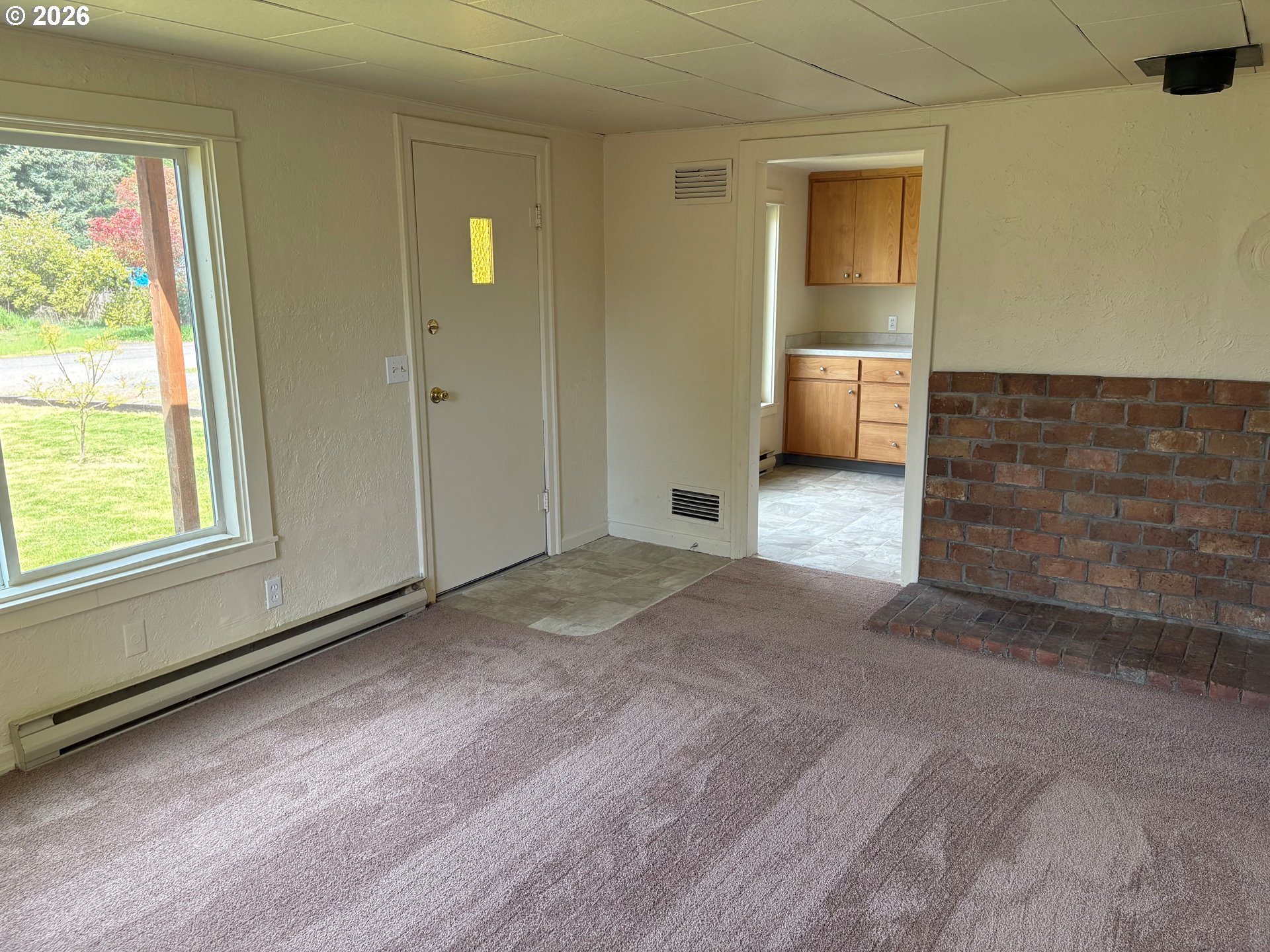 200 Azalea Drive Eugene, OR 97404 - Photo 2 of 27