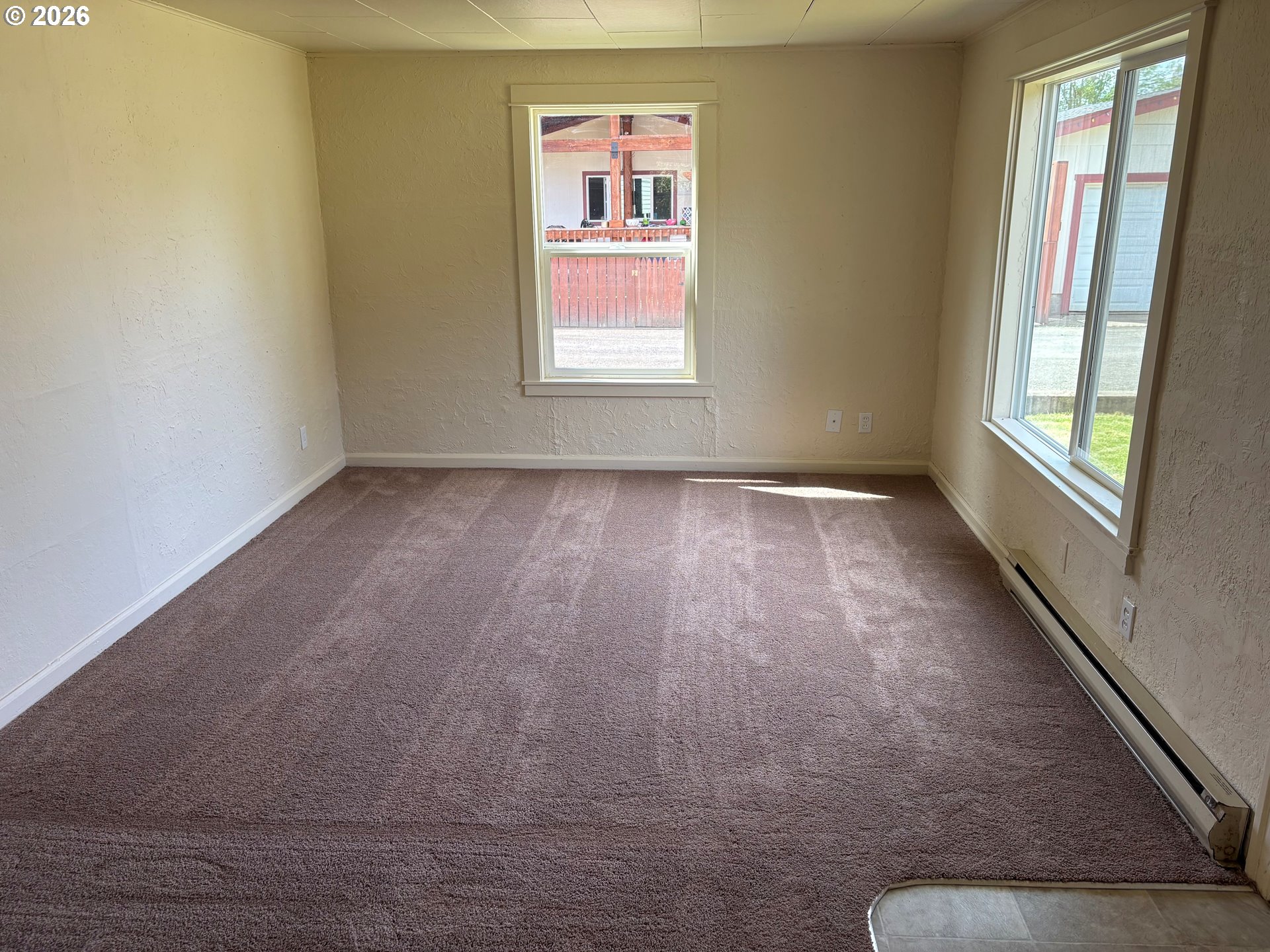 200 Azalea Drive Eugene, OR 97404 - Photo 3 of 27