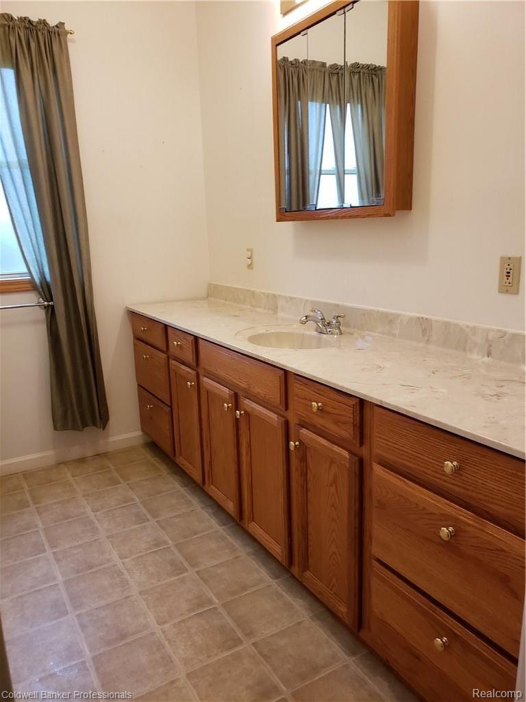 11336 Lambs Road Memphis, MI 48041 - Photo 40 of 49 20181020_152213.jpg