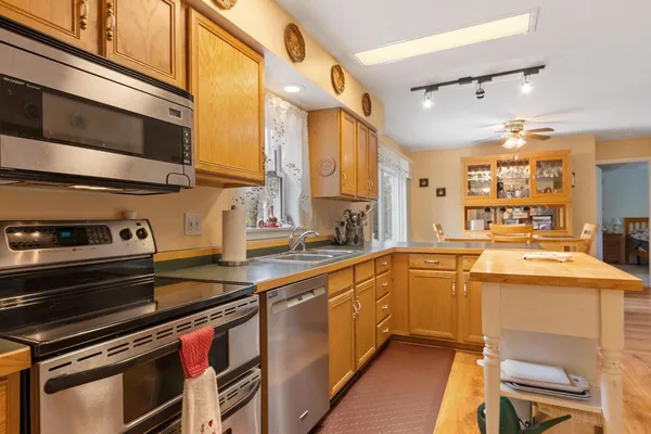 $415,000 | 121 Bellview Drive, Swanzey, NH 03446
