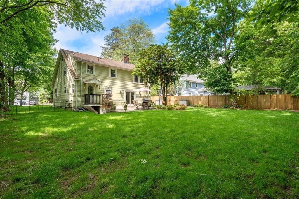 3 Berkeley Road Wellesley, MA 02482 - Photo 31 of 34