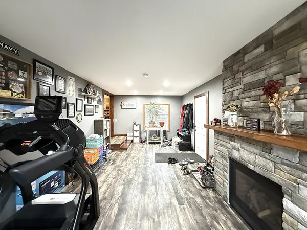 $274,900 | 137 West 4th Street, Cottonwood, MN 56229