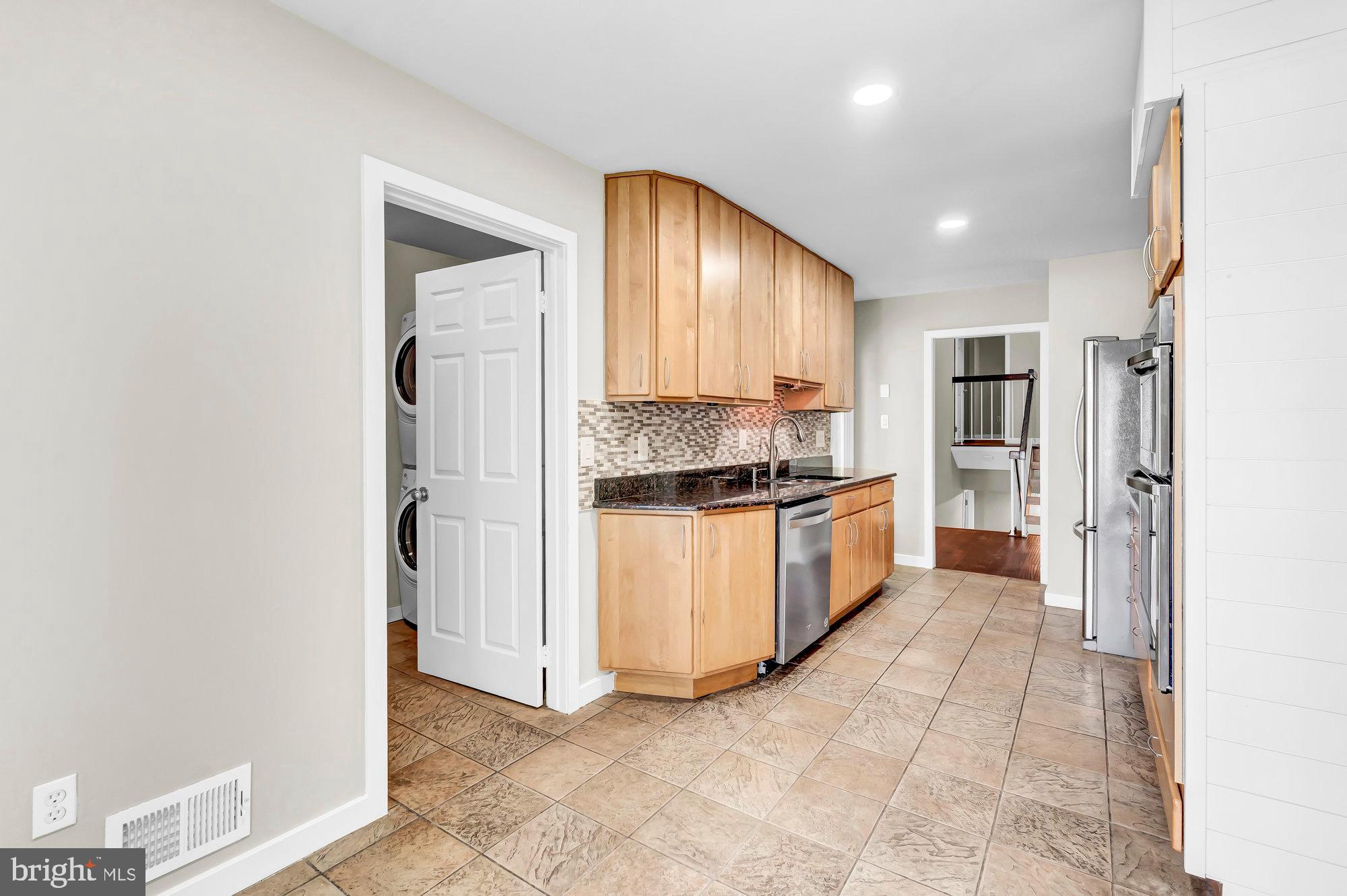2479 Freetown Drive Reston, VA 20191 - Photo 18 of 89