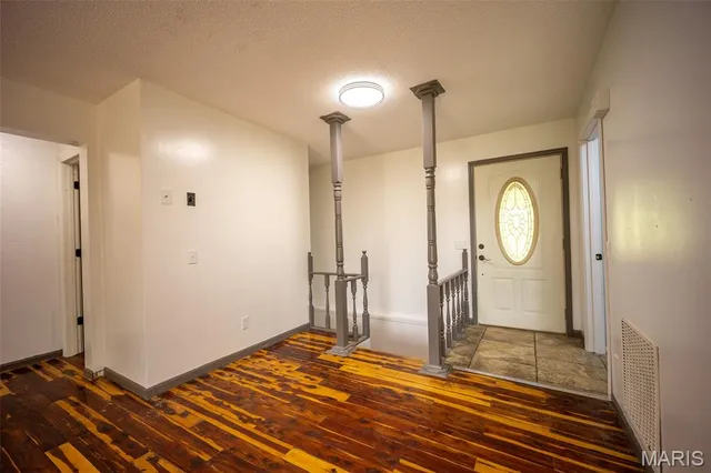 $539,000 | 10300 Prescott Road, Licking, MO 65542