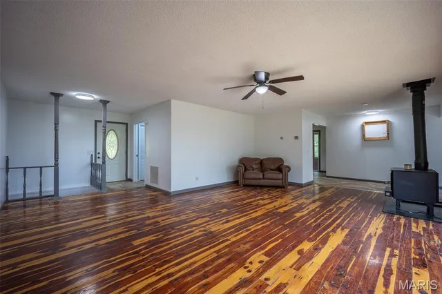 $539,000 | 10300 Prescott Road, Licking, MO 65542