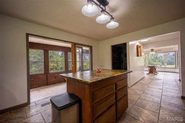 $539,000 | 10300 Prescott Road, Licking, MO 65542