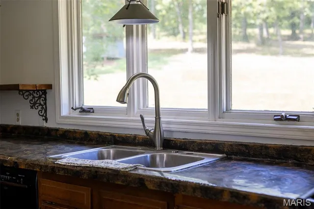 $539,000 | 10300 Prescott Road, Licking, MO 65542