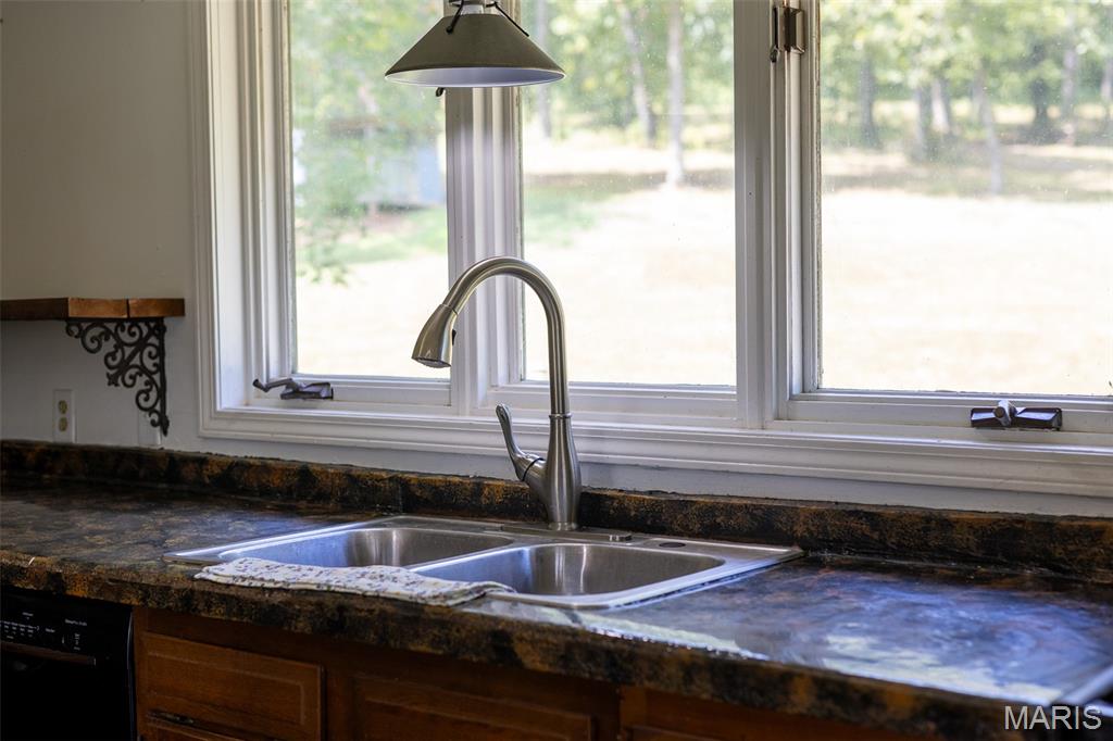 10300 Prescott Road Licking, MO 65542 - Photo 20 of 90