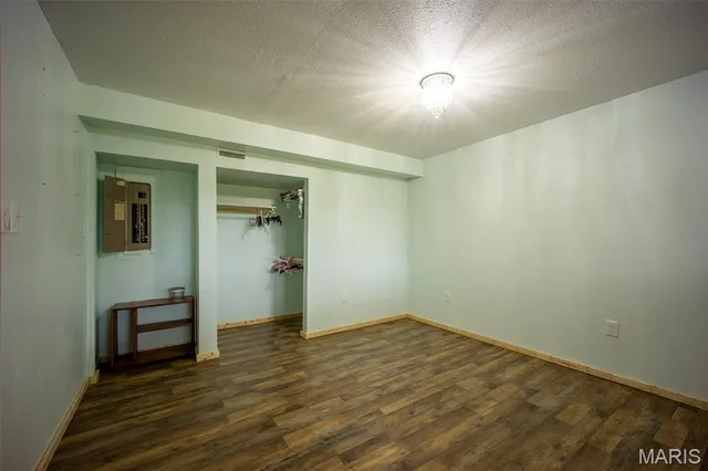 $539,000 | 10300 Prescott Road, Licking, MO 65542