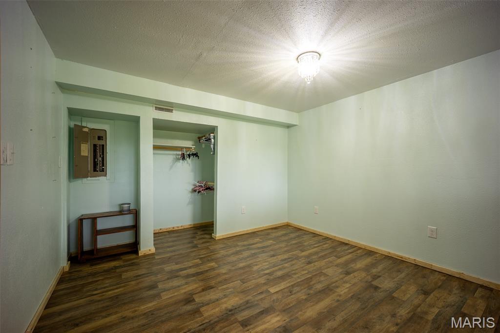 10300 Prescott Road Licking, MO 65542 - Photo 22 of 90