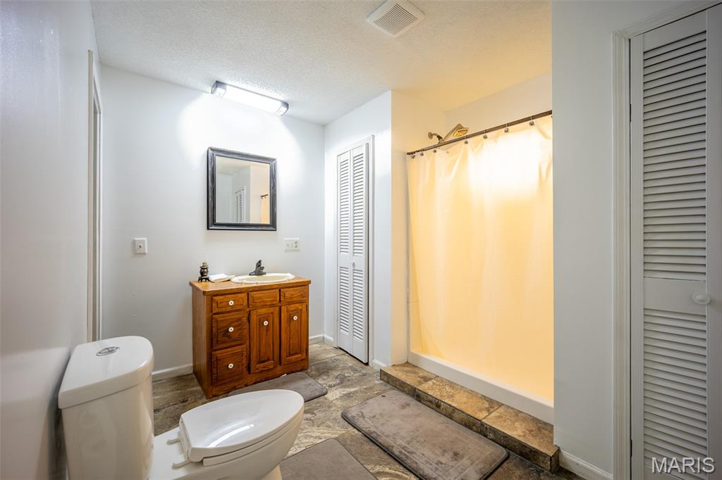 10300 Prescott Road Licking, MO 65542 - Photo 23 of 90