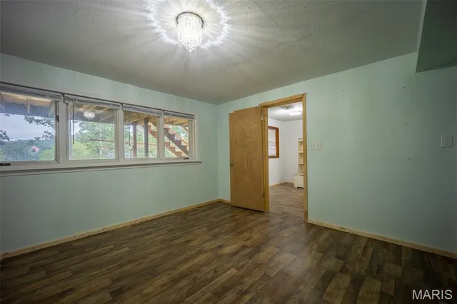 $539,000 | 10300 Prescott Road, Licking, MO 65542