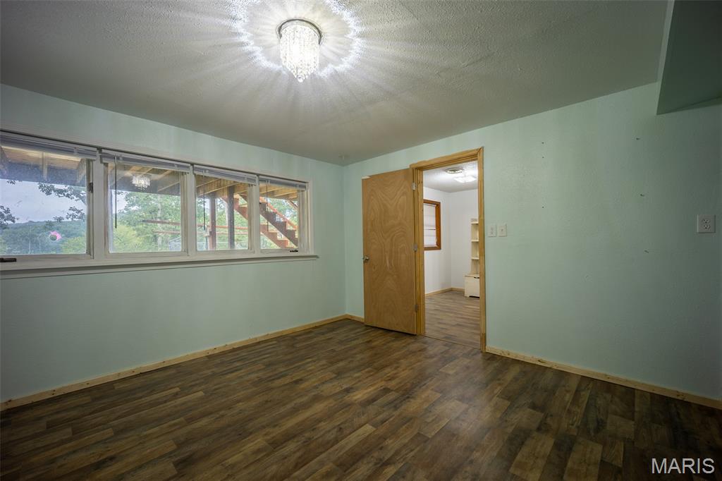 10300 Prescott Road Licking, MO 65542 - Photo 30 of 90